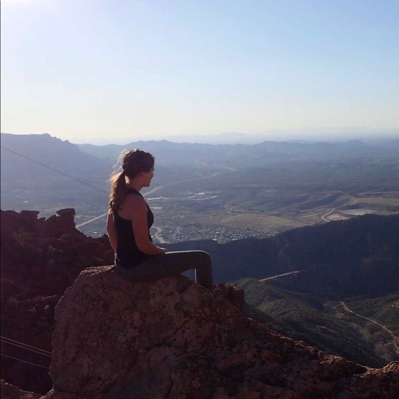 Meet your Posher, Kylie - Picture 1 of 1